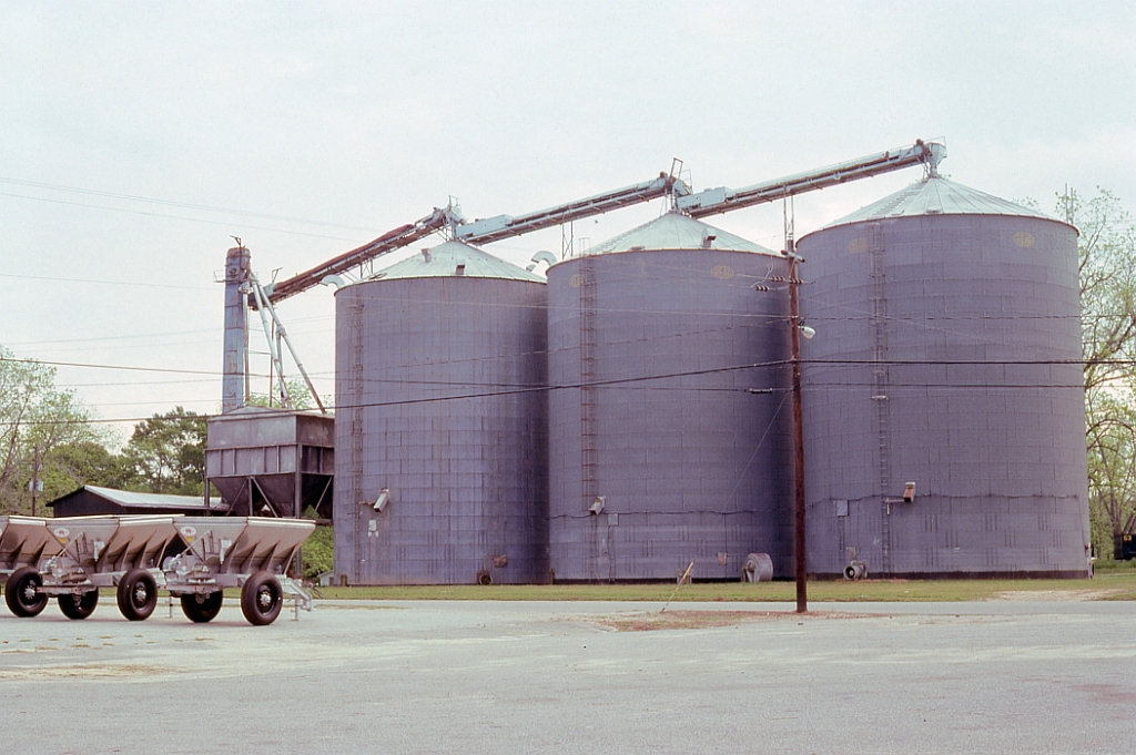 Feed plant served by CSX